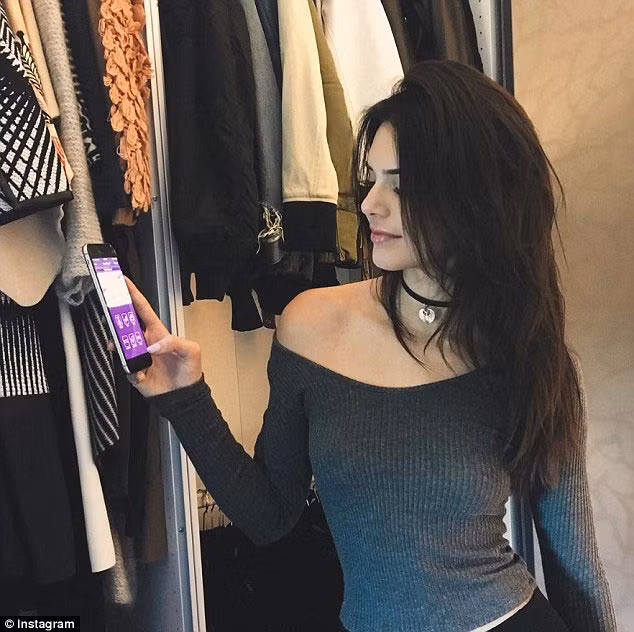 Mặc dù mới 20 tuổi, nhưng Kendall Jenner đã sở hữu nhiều tài sản khiến những cô gái cùng tuổi cô phải ghen tị.