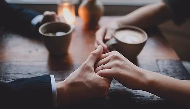 Trước khi ly hôn, mẹ chồng làm một việc khiến mọi việc thay đổi - Hình 2 Truoc khi ly hon, me chong lam mot viec khien moi viec thay doi-Hinh-2