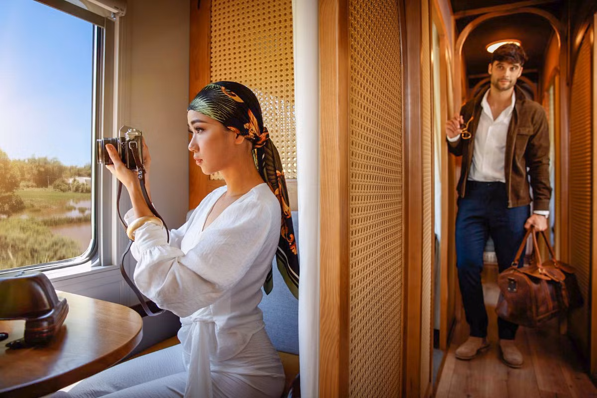 Trước đó, tháng 7/2020, ngành đường sắt khai trương trải nghiệm du lịch tàu hỏa hạng sang The Vietage. Tuy nhiên, toa tàu buộc phải tạm thời ngừng hoạt động suốt thời gian qua do ảnh hưởng của dịch Covid-19.