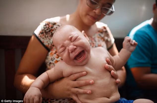 Virus Zika an nao co the lay qua tinh duc duong mieng