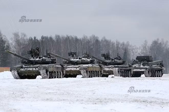 Sau những thành công trên chiến trường Syria vừa qua, đã có chuyên gia nhận định tăng T-90 của Nga đã được xếp trên các xe tăng đình đám của Mỹ và châu Âu như M1 Abrams hay Leopard 2 về cả độ việt dã chiến trường lẫn hỏa lực và khả năng phòng vệ.