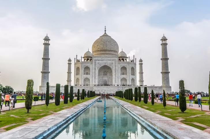 Giai ma luat cam de bao ve chu toan lang Taj Mahal