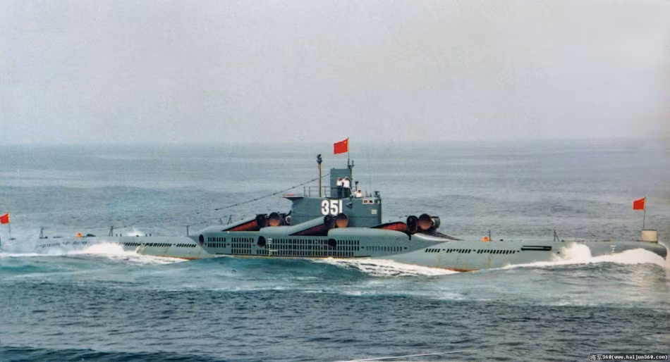 Chỉ có duy nhất một chiếc Type 033G1 được sản xuất chủ yếu dùng cho hoạt động thử nghiệm vũ khí. Ngày nay con tàu đã bị loại biên chế.