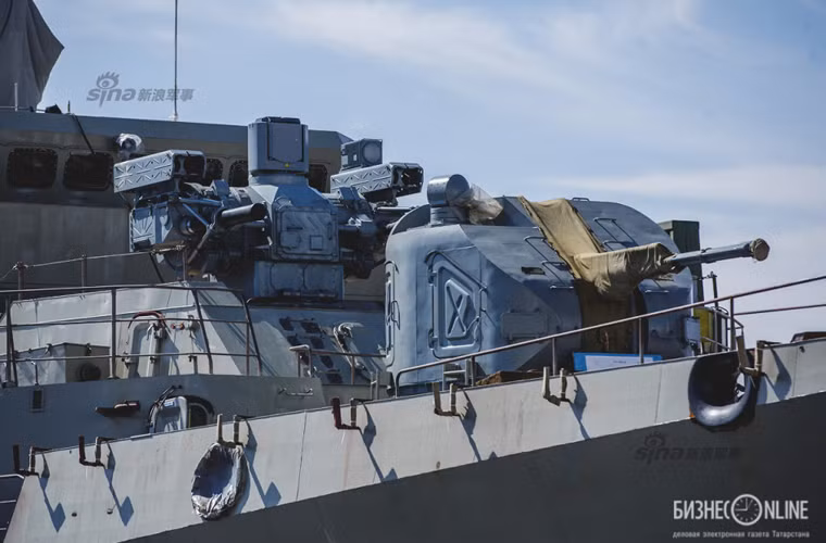 Pháo hạm AK-176M và tổ hợp pháo – tên lửa phòng không Palma-SU mới cứng trên tàu hộ vệ Gepard 3.9 thứ ba của Hải quân Việt Nam.