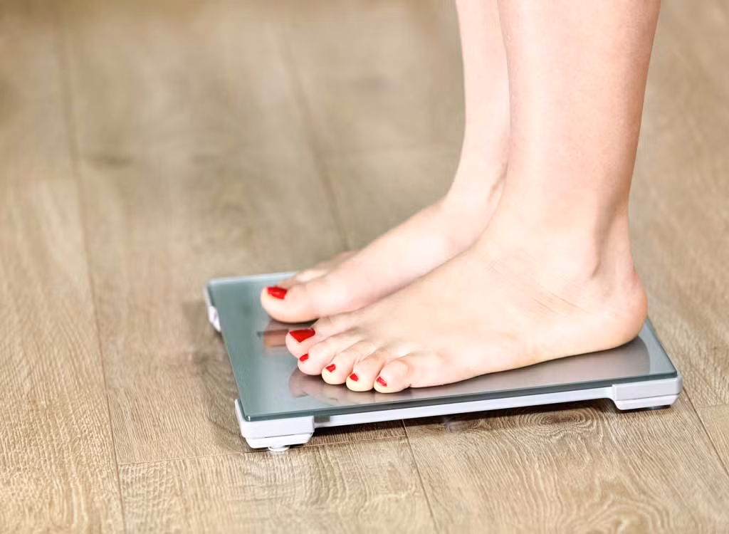 Theo thống kê, 12% các trường hợp khó thụ thai là do phụ nữ quá béo hoặc quá nhẹ cân. Đó là vì estrogen được sinh ra từ các tế bào mỡ. Quá ít mỡ thì không đủ estrogen và quá nhiều mỡ thì cơ thể lại phản ứng lại theo kiểu phòng tránh thai.