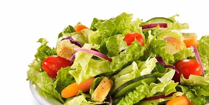 Một đĩa salad dầu dấm to khiến bạn no lâu không kém gì một đĩa thịt vì dầu và dấm đều có tác dụng kiểm soát lượng đường trong máu, một trong những yếu tố kích thích cơn đói của bạn. Salad còn là thức ăn giảm cân vì giúp bạn cắt cơn thèm các thực phẩm nhiều carb.