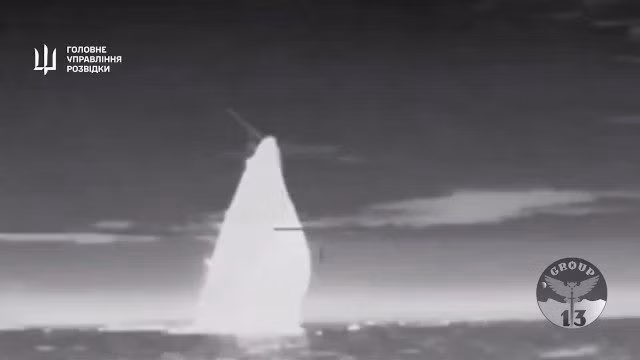Tau khong nguoi lai cam tu Ukraine danh chim tau ten lua Ivanovets-Hinh-2