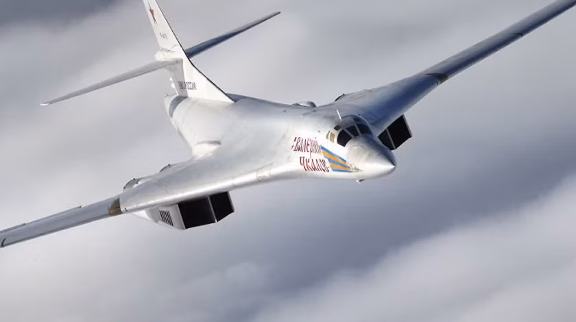 Ngoài ra, máy bay Tu-160M2 cũng được tăng cường khả năng triển khai vũ khí hạt nhân cũng như vũ khí nhiệt hạch. Nguồn ảnh: Aviation.