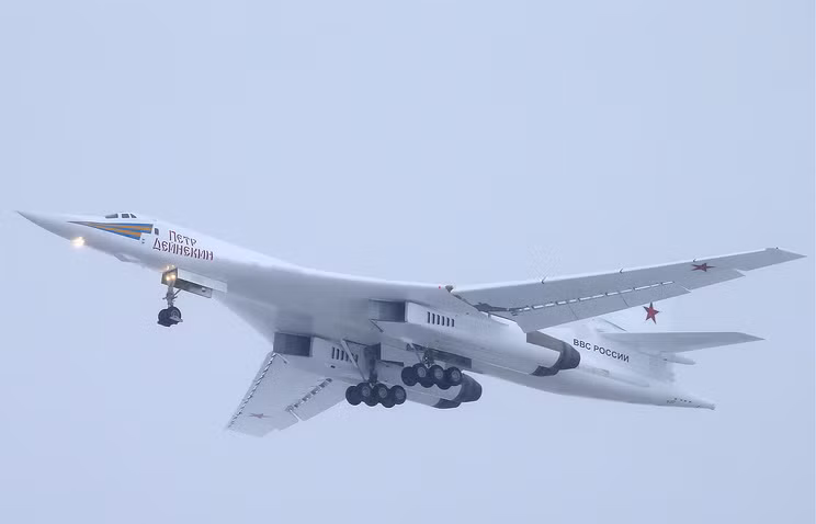 Theo hãng thông tấn TASS của Nga đăng tải, phiên bản hiện đại hóa của máy bay ném bom Tu-160M2 sẽ chính thức được biên chế trong vòng 2 năm tới. Nguồn ảnh: TASS.