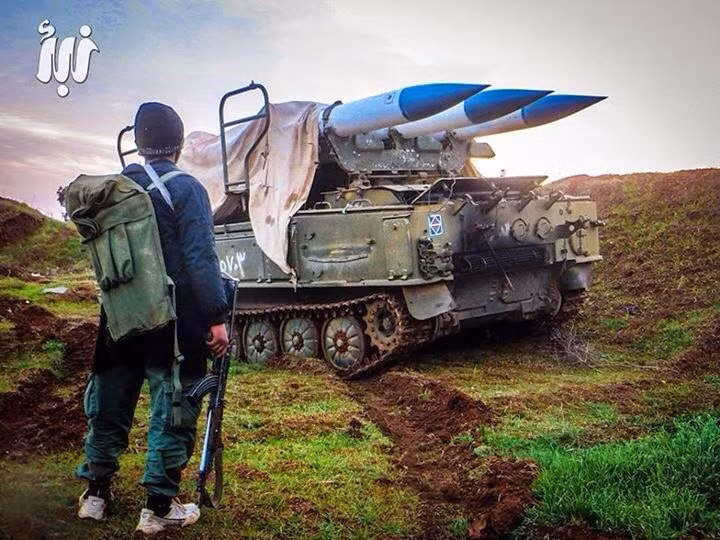 Nhiều bậc nhất trong lực lượng phòng không Syria là các tổ hợp phòng không tầm trung loại 2K12 Kub. Syria hiện có trong tay ít nhất 150 tổ hợp loại này. Nguồn ảnh: Archive.