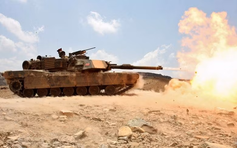 Trong chiến dịch Bão Táp Sa Mạc, 2000 xe tăng Abram của mỹ đã nghiền nát Quân đội Iraq với thương vong chỉ 18 chiếc bị phá huỷ chủ yếu do mìn. Trong số 18 chiếc bị phá huỷ, kíp lái đều thoát ra ngoài an toàn và không chịu bất cứ thương vong về người nào. Nguồn ảnh: BI.