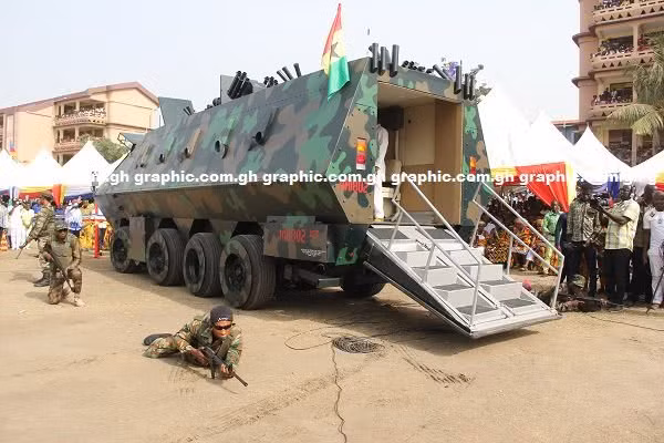 Kể từ năm 2009 tới nay, ngân sách quốc phòng của Ghana liên tục bị giảm đi nhưng có vẻ như nước này vẫn chi khá nhiều tiền vào một vài dự án nghiên cứu trang bị hoành tráng như thế này. Nguồn ảnh: GraphicGH.