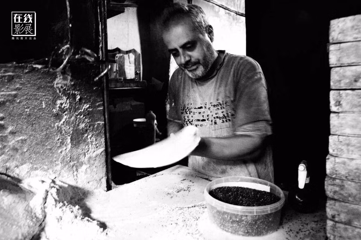 Thợ làm bánh mì ở Damascus.