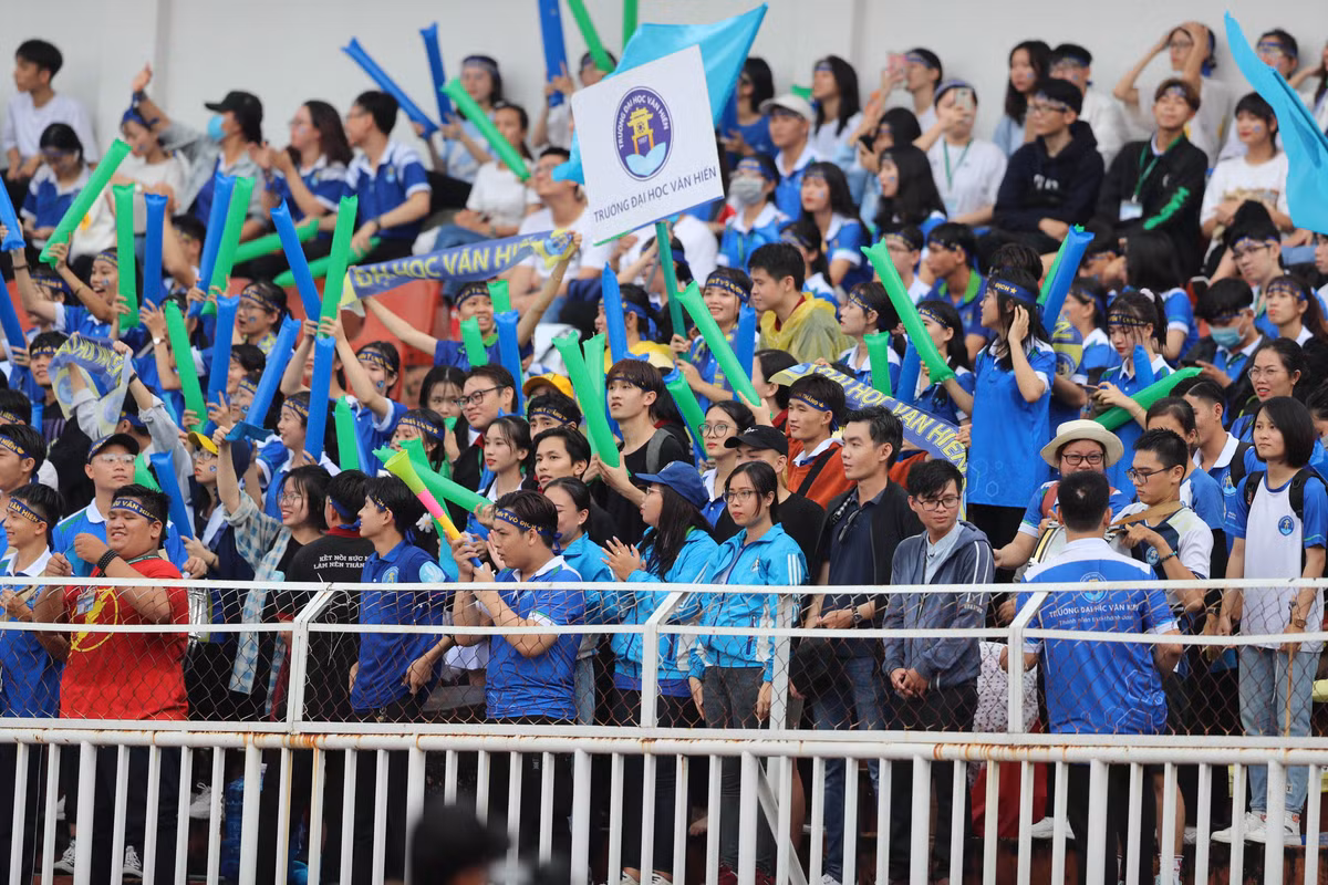 SV-League 2020: Bùng nổ tinh thần, thăng hoa cảm xúc - Hình 6 SV-League 2020: Bung no tinh than, thang hoa cam xuc-Hinh-6