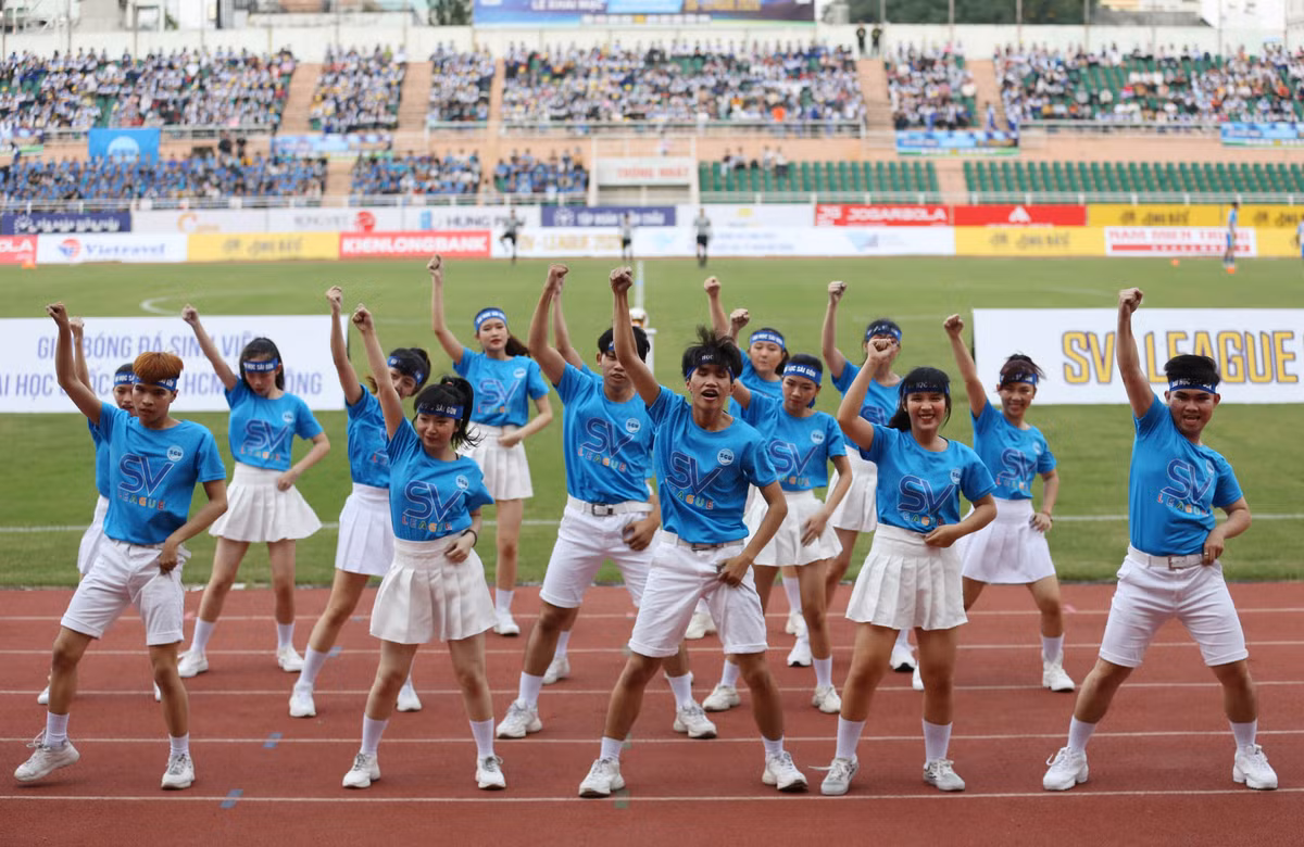 SV-League 2020: Bùng nổ tinh thần, thăng hoa cảm xúc - Hình 8 SV-League 2020: Bung no tinh than, thang hoa cam xuc-Hinh-8
