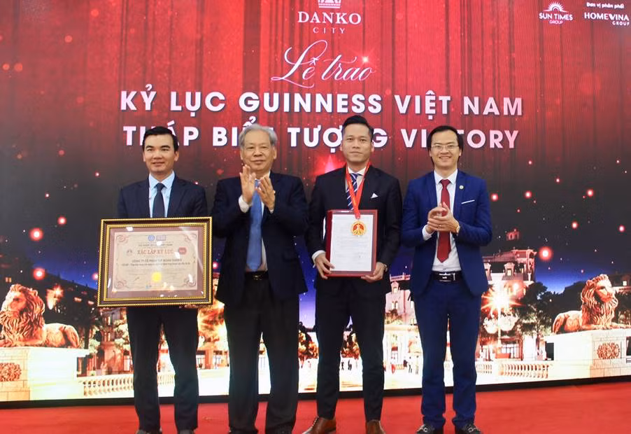 Thap bieu tuong cao nhat Viet Nam tai khu do thi Danko City - diem tua tao nen gia tri van hoa Viet