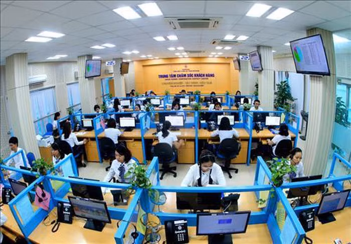 Trung tam CSKH EVNHANOI giai dap moi thac mac ve dich vu dien 24/7-Hinh-2