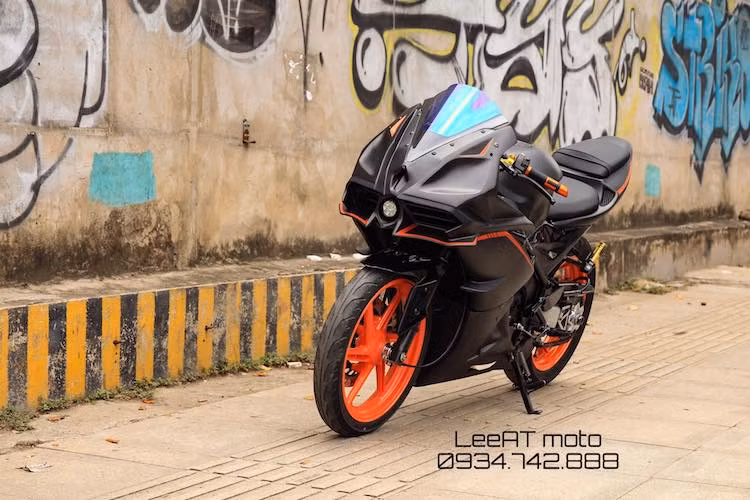Ra mắt lần đầu vào năm 1997 và vốn tập trung hướng tới thị trường Thái Lan, tuy nhiên ngày nay mẫu xe môtô Honda NSR150SP đã trở nên rất nổi tiếng trong giới chơi xe tại Đông Nam Á và còn được biết tới ở nhiều quốc gia khác trên Thế giới. Các biker ưa chuộng NSR150SP không chỉ bởi động cơ phong cách xe đua mà còn bởi bộ gắp đơn "hàng hiếm" trong phân khúc dưới 150 cc.