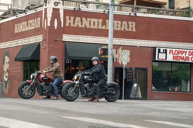 Tại thị trường Anh quốc, giá xe Indian Scout Bobber được bán khoảng 11.299 Bảng (tương đương 335 triệu đồng). Xe sẽ có mặt tại các showroom vào cuối năm nay.