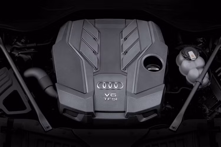 Tại Đức, A8 thế hệ mới sẽ có 2 lựa chọn động cơ V6 tăng áp 3.0l chạy xăng và dầu mới. Trong đó, động cơ V6 TFSI có công suất 340 mã lực và máy V6 TDI mạnh 286 mã lực. Tương tự, 2 phiên bản V8 4.0l chạy xăng và diesel của xe cũng có công suất lần lượt 460 và 435 mã lực. Phiên bản A8 cao cấp nhất vẫn sẽ có động cơ W12 6.0l, nhưng hiện chưa rõ thông số kỹ thuật của bản này.