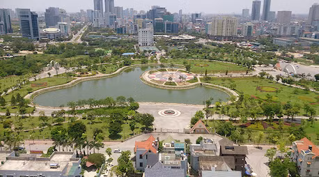 Xen dat cong vien Cau Giay xay bai do xe: Ha Noi ra quyet dinh nong-Hinh-2