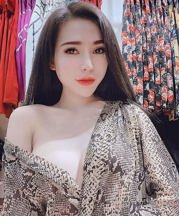 Duoc chong tang 1,3 ty dong dung ngay Valentine, vo tre len mang khoe ram troi-Hinh-3