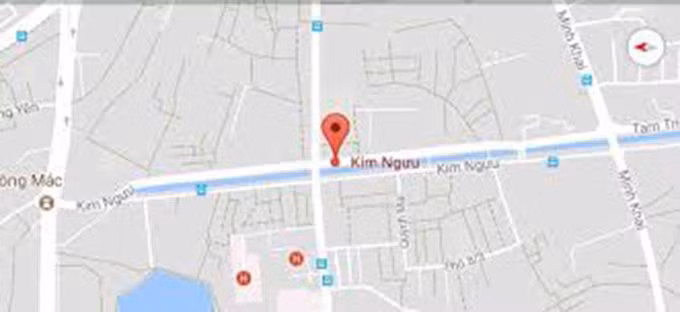 Khu vực sông Kim Ngưu nơi xảy ra vụ việc. Xem thêm video: Phát hiện thi thể trong chiếc ô tô lật ngược. Nguồn VTC 9.