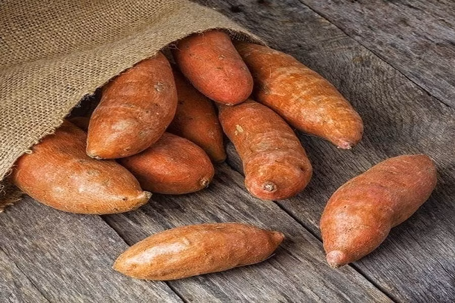 Khoai lang và táo đặt cạnh nhau, điều kỳ diệu xảy ra - Hình 2 Khoai lang va tao dat canh nhau, dieu ky dieu xay ra-Hinh-2