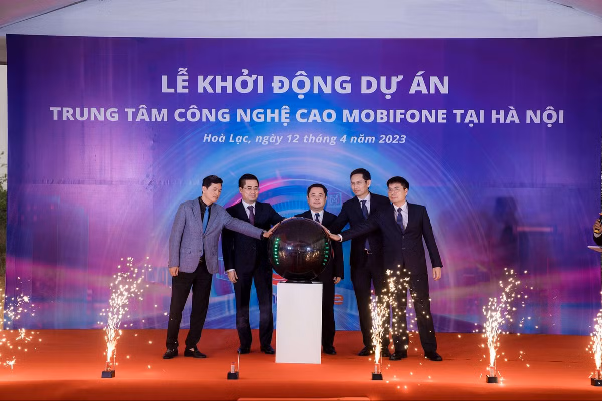 MobiFone day manh hop tac xay dung trung tam du lieu va dien toan dam may-Hinh-2