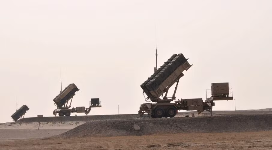 Trong quá khứ, hệ thống tác chiến điện tử của Iran được cho là cũng đã vô hiệu hóa chiếc máy bay trinh sát tàng hình RQ-170 Sentinel của Mỹ, ép nó phải hạ cánh.