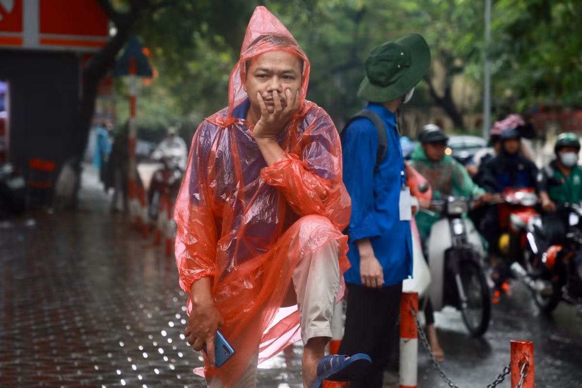Việc lo đề thi khó là tâm lý chung của phụ huynh và thí sinh.