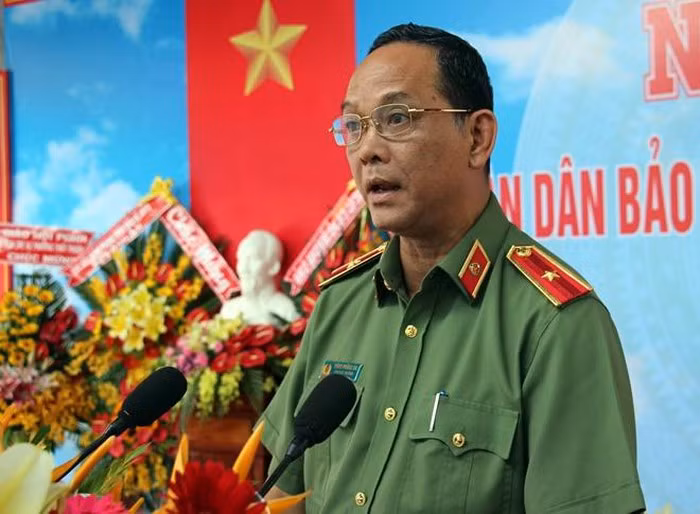 Ong Dang Hoang Da lam dung quy Cong an tinh Soc Trang khi lam Giam doc the nao?
