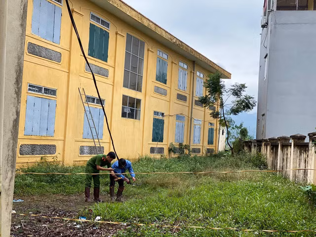 Hoc sinh tieu hoc Tuy Lai bi dien giat tu vong: Loi nha truong vo trach nhiem?