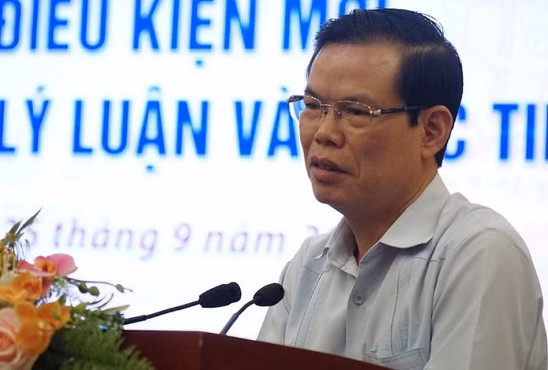 Goc khuat chuyen nha ong Trieu Tai Vinh bi 