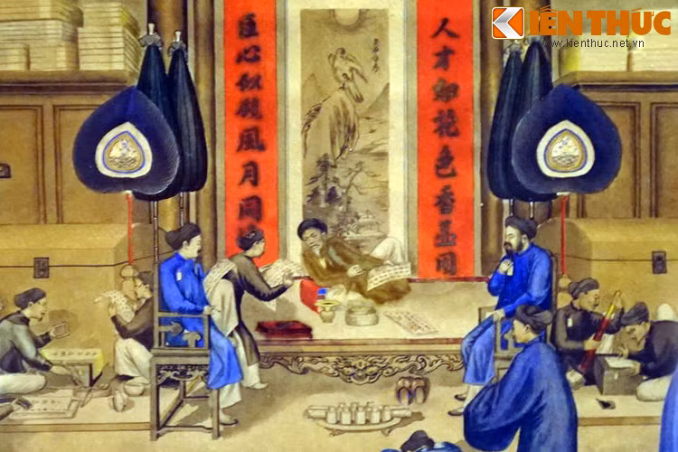 Đứng đầu các Bộ trong Lục bộ là quan Thượng thư, tương đương Bộ trưởng ngày nay. Một người nổi tiếng từng làm Thượng thư Bộ Lại là Nguyễn Cư Trinh (1716 - 1767). Ông làm quan đời chúa Nguyễn Phúc Khoát, đã nhiều lần cầm binh dẹp loạn, khai hoang lập ấp, mở cõi phía Nam.