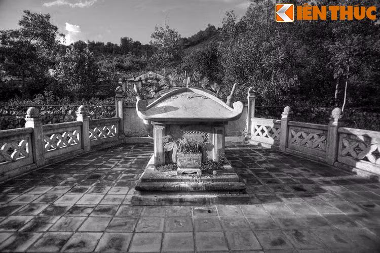 Và để ghi nhớ giai thoại thấm đẫm màu sắc tâm linh huyền bí này, người dân trong vùng đã gọi núi Minh Tự là núi Cánh Diều.
