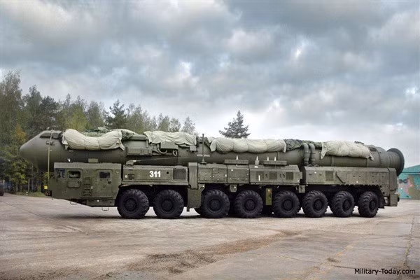 Trong trường hợp không bán được hàng cho Nga thì Belarus cũng chẳng phải bận tâm đến nguồn tiêu thụ, khi Trung Quốc đang rất quan tâm đến sản phẩm của họ để sử dụng cho các hệ thống ICBM mới của mình.