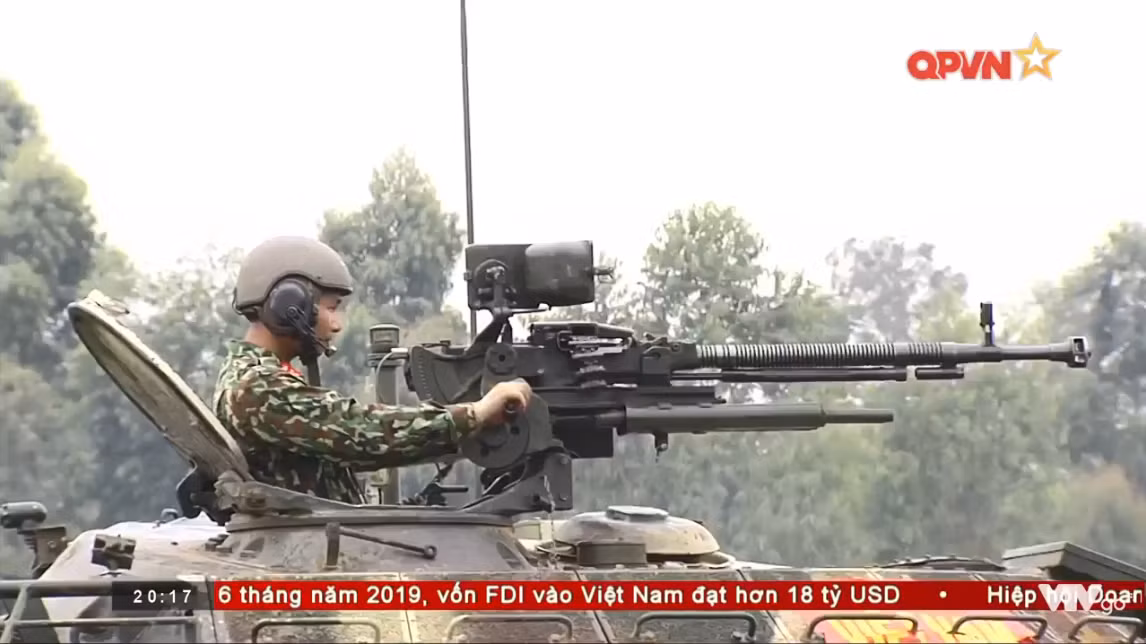 Vào cuối tháng 6 vừa quan Binh chủng Tăng – Thiết giáp cũng đã tổ chức thục luyện, kiểm tra kết quả huấn luyện và làm lễ xuất quân cho đội tuyển sang thi đấu tại Nga. Trước khi bước vào thi đấu chính thức, đội tuyển sẽ được huấn luyện chuyên sâu trên xe T-72B3 do ban tổ chức cung cấp. Nguồn ảnh: QPVN.
