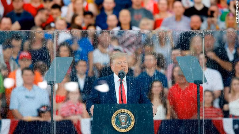 Ong Trump phat bieu sai o le mung quoc khanh