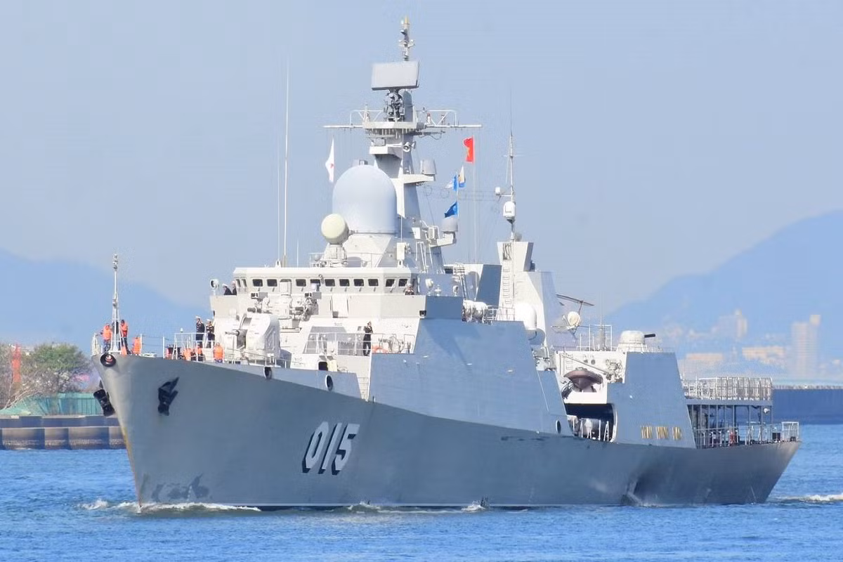 Được biết trước đó, các tàu hộ vệ tên lửa Gepard của Hải quân Việt Nam đã lần lượt thực hiện các chuyến hải trình lịch sử như Lễ duyệt binh tàu hải quân quốc tế tại căn cứ hải quân Vishakhapatnam (Ấn Độ) vào năm 2016; tham dự Duyệt binh tàu quốc tế tại Căn cứ Hải quân Jeju (Hàn Quốc); Diễn tập hàng hải ASEAN-Trung Quốc tại Trạm Giang (Trung Quốc) trong năm 2018. Nguồn ảnh: Báo Hải quân
