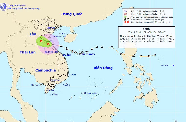 Rạng sáng nay (10/10), áp thấp nhiệt đới đã đổ bộ đất liền các tỉnh Hà Tĩnh đến Quảng Bình với sức gió mạnh nhất ở vùng gần tâm ATNĐ mạnh cấp 6 (40-50km/giờ), giật cấp 8. Tuy không quá mạnh, thế nhưng áp thấp nhiệt đới đã gây mưa to và rất to cho các tỉnh Bắc Bộ, Bắc Trung Bộ từ Thanh Hóa đến Quảng Bình. Nguồn ảnh: nchmf