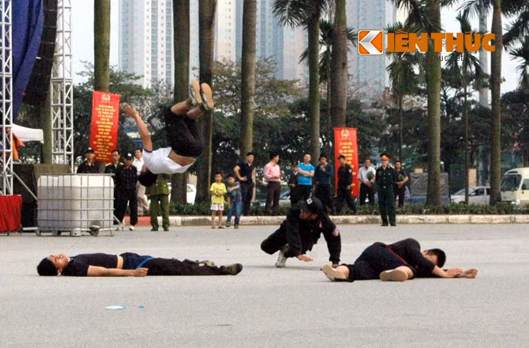 Hạ gục đối tượng.