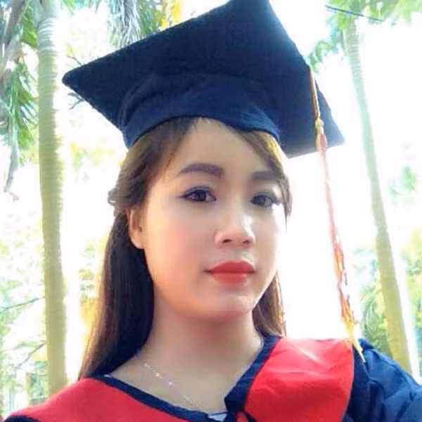 Từng phải trải qua khá nhiều cảm xúc buồn tủi khi bị những người xung quanh kì thị là 'dân tộc' nhưng Trang chưa bao giờ hết yêu dòng máu của dân tộc Dao đang chảy trong con người của mình. Trang tự hào khi được mặc trang phục người Dao, được dự những buổi lễ truyền thống và yêu những làn điệu dân ca ngọt ngào của dân tộc mình. Hiện tại, Trang vẫn đang tập trung vào công việc kinh doanh và dự định sẽ học thêm về đông y.