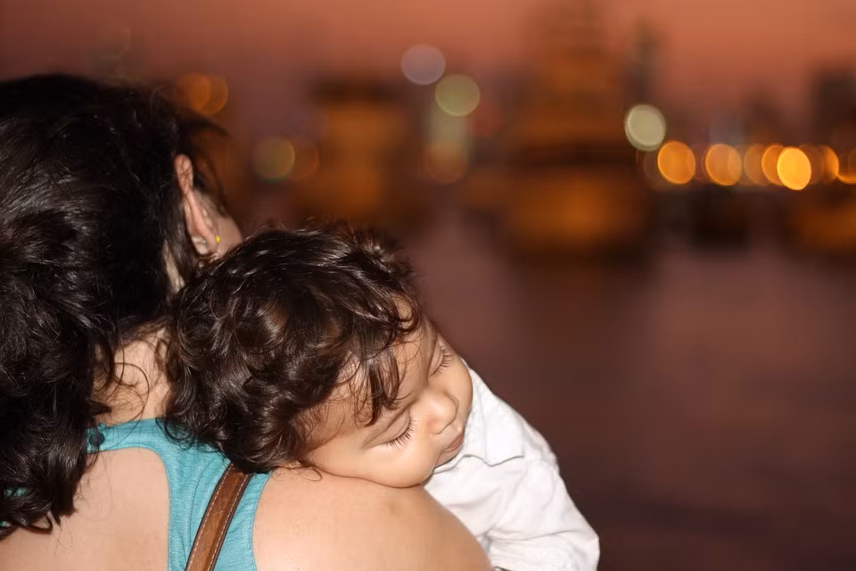 Mẹ chồng đuổi ra khỏi nhà vì chê không biết đẻ Me chong duoi ra khoi nha vi che khong biet de