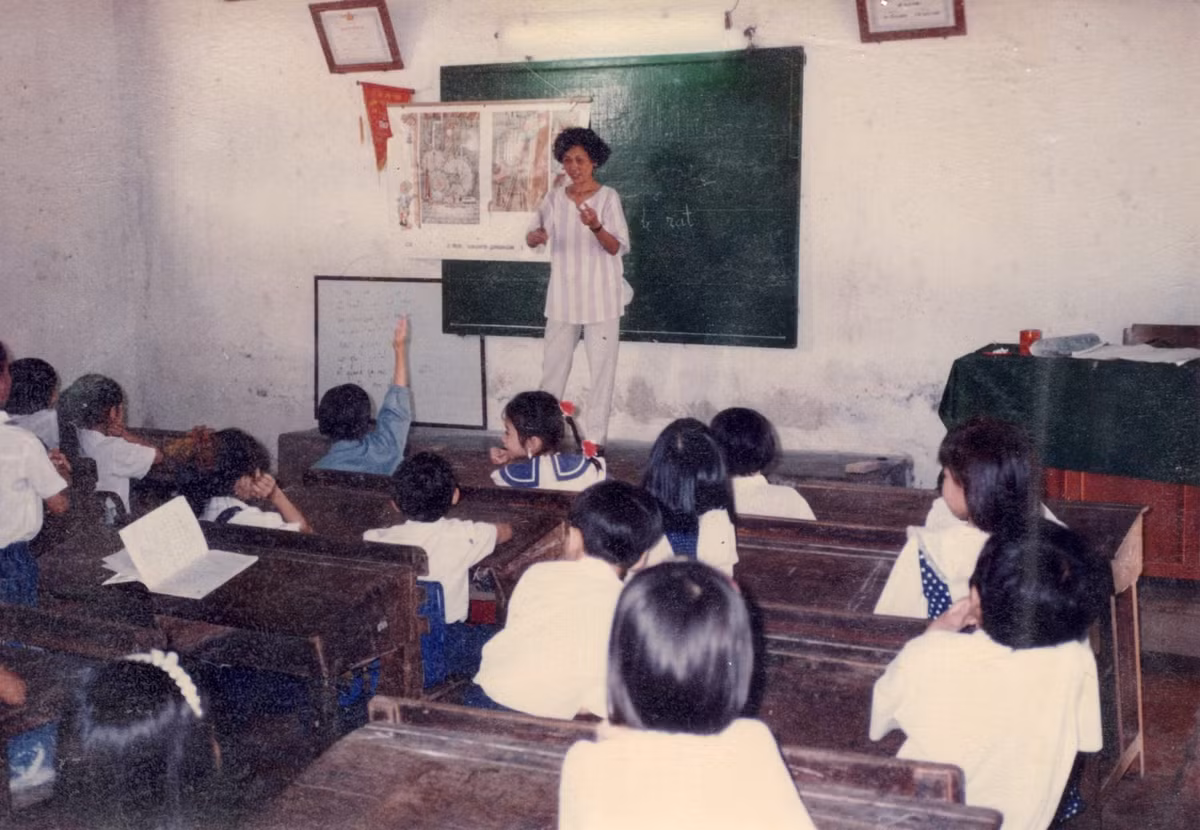 Lớp học tuy nhỏ nhưng tinh thần học tập thì lúc nào cũng sôi nổi.