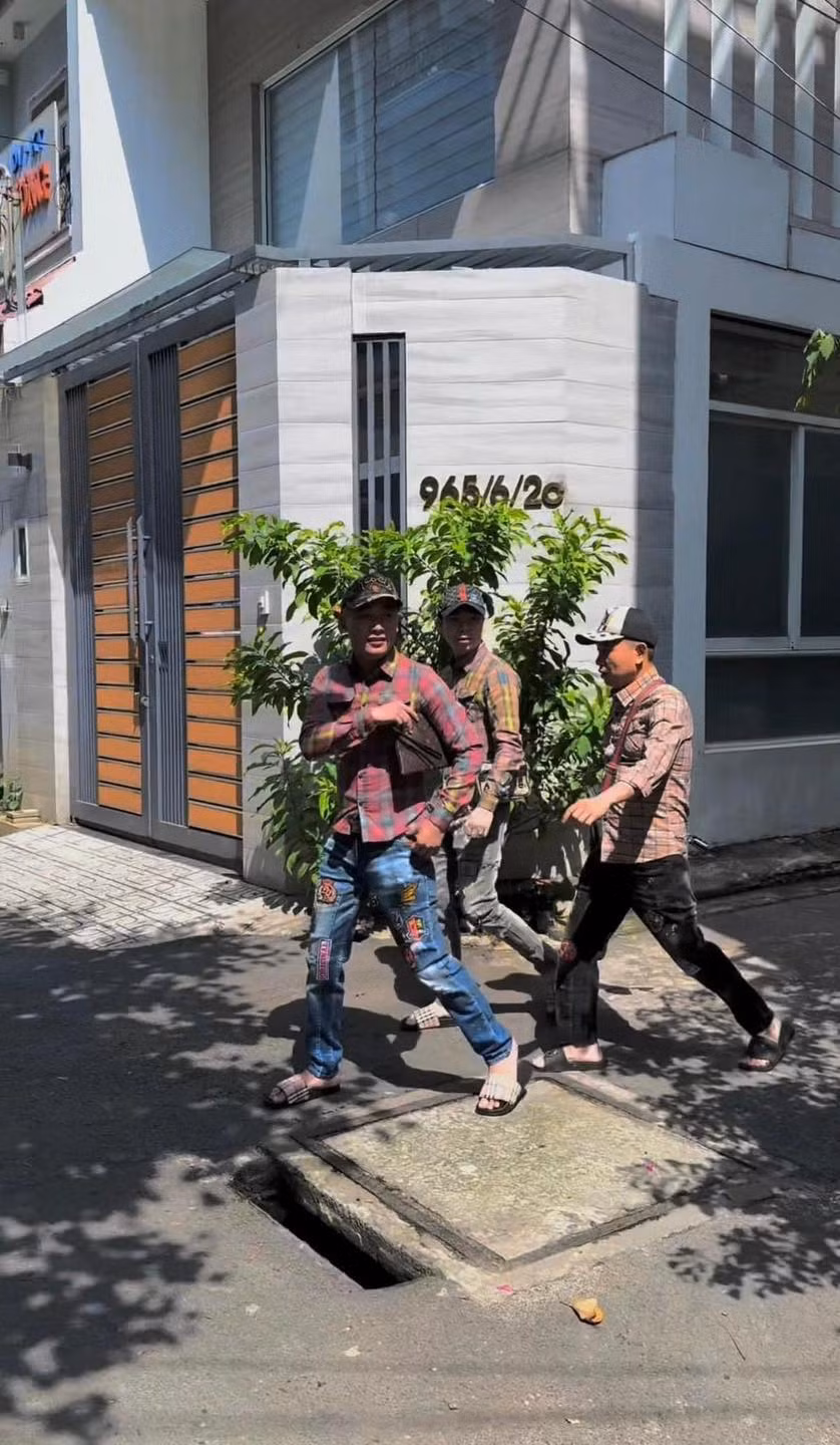Hội "boy phố" gồm Quang Linh, Tiến Nguyễn thuộc team châu Phi, Nam Hoàng - chồng Nhật Lệ và cả ca sĩ Lê Bảo Bình.