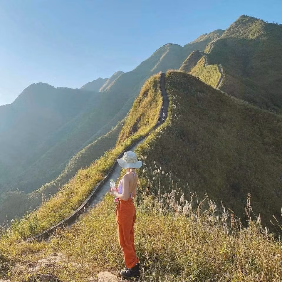 Tuy nhiên nếu biết chọn góc chụp, du khách sẽ hoàn toàn hài lòng với chuyến đi. Chẳng cần phải photoshop bởi khung cảnh Bình Liêu dường như đã được gắn sẵn filter lãng mạn xinh đẹp.