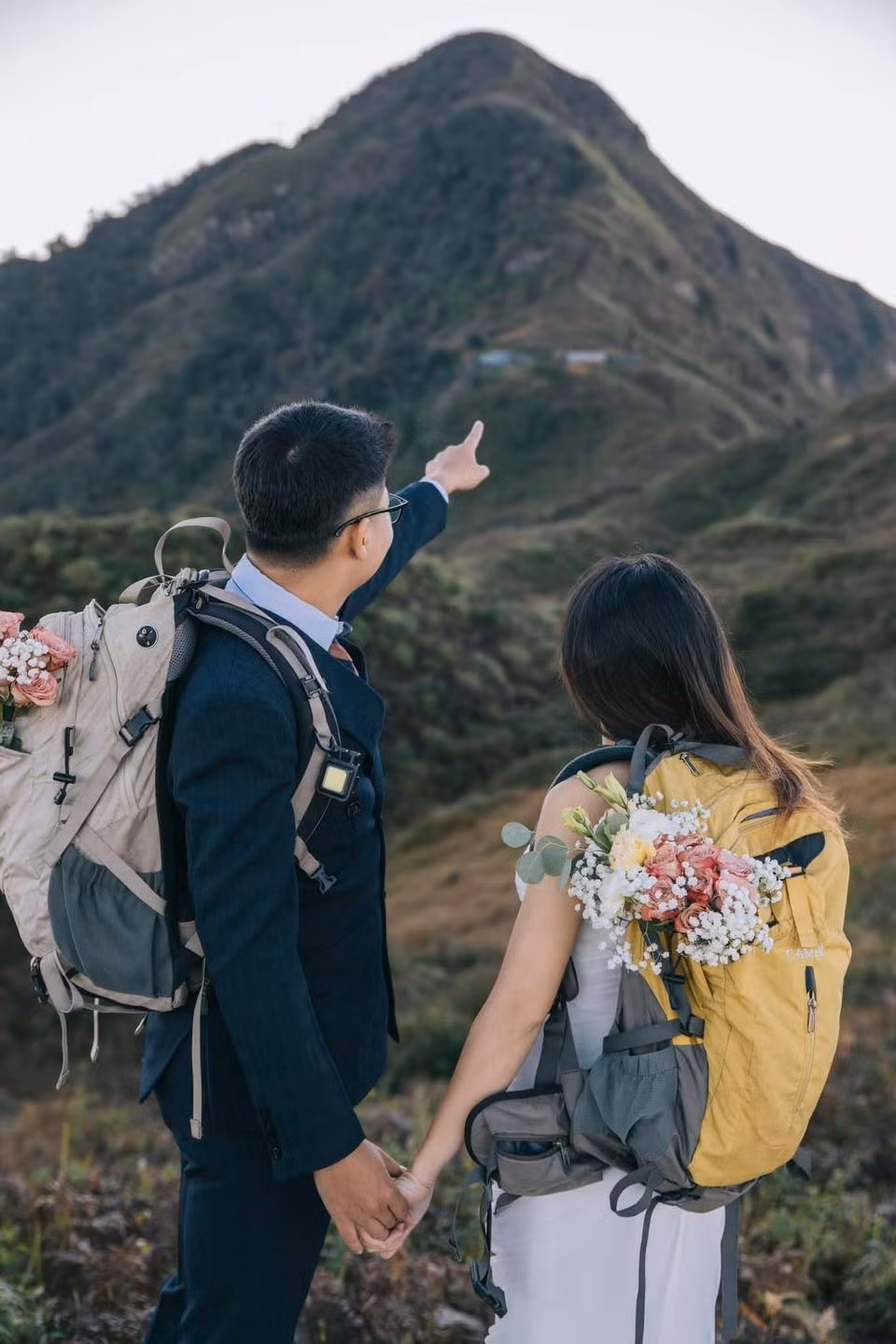 Trong những chuyến hành trình của mình, cô nàng đã chinh phục nhiều địa điểm nổi tiếng như Lảo Thẩn - Lào Cai, Thẩm Mã - Hà Giang, Tà Chì Nhù - Yên Bái...