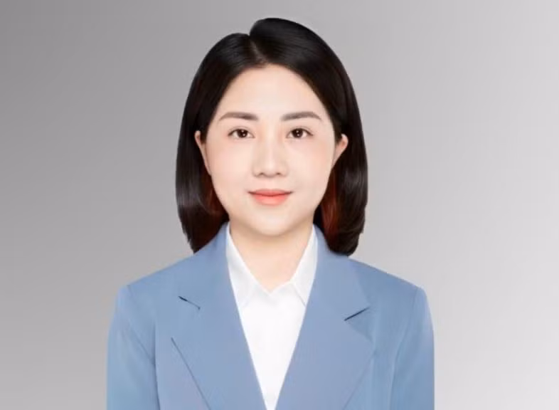 Trong suốt quá trình từ năm 2013, cô là giảng viên tại Học viện Ngân hàng, giảng dạy các môn Thanh toán Quốc tế, khoa Ngân hàng; Đầu tư Quốc tế, khoa Kinh doanh Quốc tế. Vào tháng 5/2021, nữ giảng viên được cấp bằng tiến sĩ ngành Kinh tế Quốc tế tại Trường ĐH Ngoại thương.