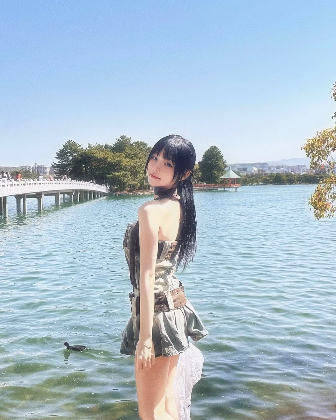 Woo Han Kyung là hot girl, người mẫu đến từ Hàn Quốc sở hữu hơn 1 triệu người theo dõi trên instagram.